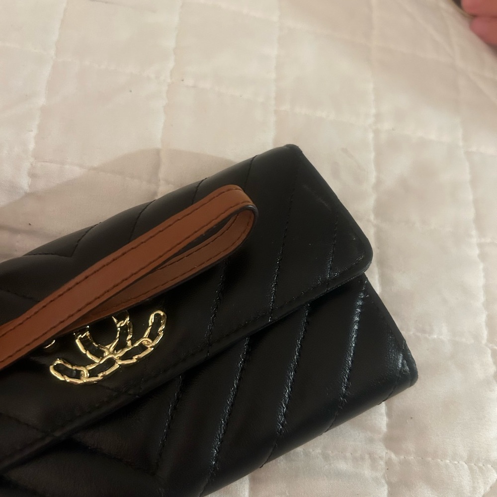 Elegant Black Quilted Women's Bag